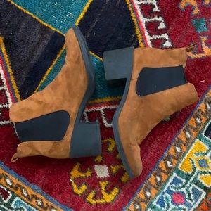 Camel Suede Chelsea Boots size 7.5